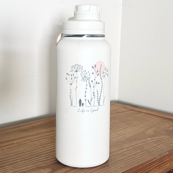 Life Is Good Other - Life is Good White Floral Dog Water Bottle
